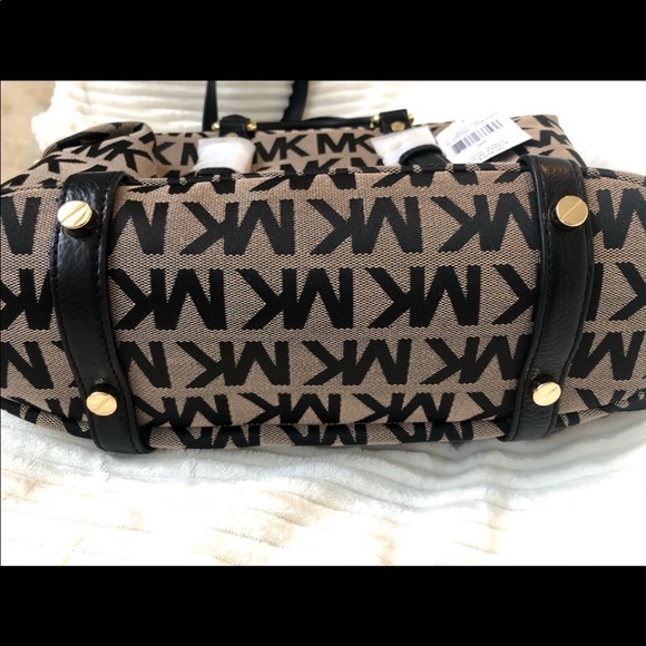 NWT Rare MK Bedford satchel - Picture 4 of 7